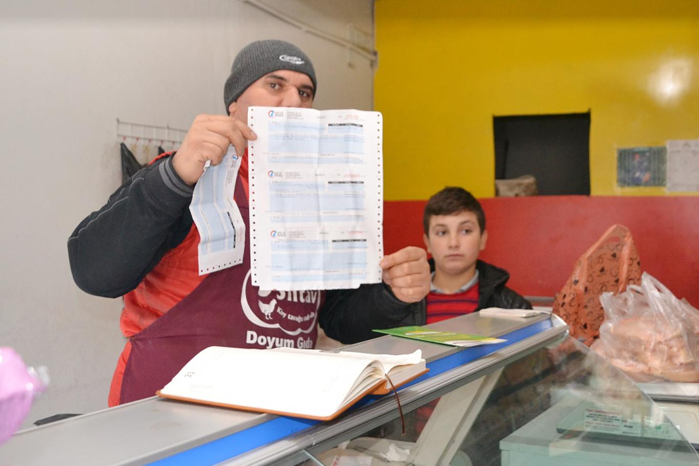 HÜDA PAR Viranşehir İlçe Başkanlığından esnaf ziyareti HÜDA PAR Viranşehir İlçe Başkanlığından esnaf ziyareti
